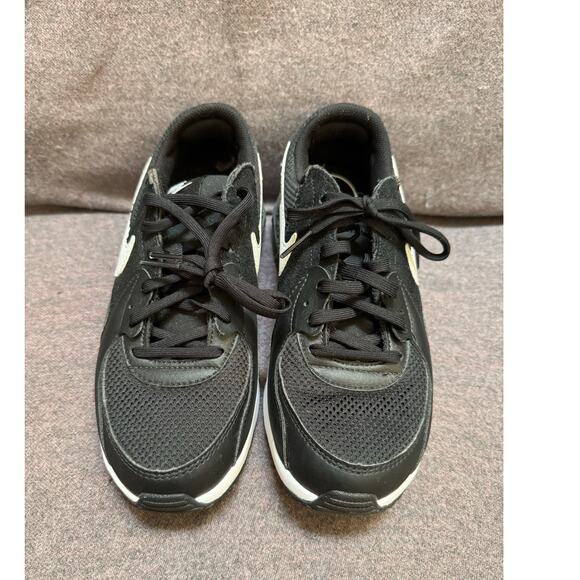 WOMEN'S NIKE AIR MAX EXCEE SNEAKERS size 7 - Picture 4 of 7